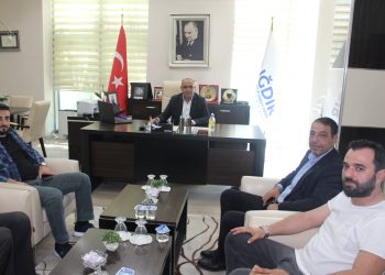 İpsa dış ticaret ltd. şti imalat müdürleri Zulali özgündüz ve Erkan Yüksel odamız yönetim kurulu başkanı Kamil Arslan’ı makamında ziyaret etti