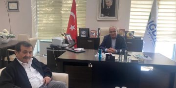 Odamız yönetim kurulu başkanlığına  güven tazeleyerek Yeniden Seçilen Odamız yönetim kurulu başkanı Kamil Arslan ‘a üyemiz  Kerim Yanık Hayırlı  olsun ziyaretinde bulundu