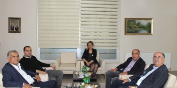 Dilucu Danışma Kurulu Üyesi Haymana Ticaret Borsası Yönetim Kurulu Başkanı Fazlı Çınar ve Kadirli Ticaret ve Sanayi Odası Yönetim kurulu Başkanı Mehmethan Yüksel Odamız yönetim Kurulu Başkanı Kamil Arslan’ı makamında ziyaret etti.
