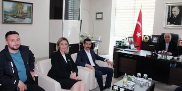 Milliyetçi Hareket Partisi Melekli Belediye Başkanı adayı Mücahit Tanık odamız yönetim kurulu başkanı Kamil Arslan’ı makamında ziyaret etti.