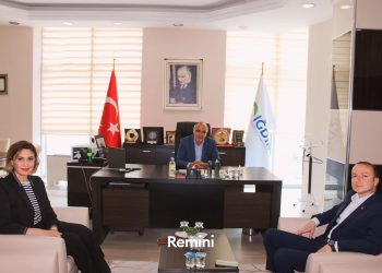 Gürbulak Gümrük Turizm Müdürü Nusret Kasapoğlu odamız yönetim kurulu başkanı Kamil Arslan’ı makamında ziyaret etti.