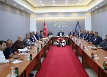 Odamız Yönetim Kurulu Başkanı Kamil Arslan Türkiye Ekonomi Politikaları Araştırma Vakfı (TEPAV) Kurucu Direktörü Sn. Güven Sak’ın başkanlığında Ağrı , Kars, Doğubayazıt, Erciş ve Yüksekova TSO Başkanları ile birlikte Akademik Danışman Prof. Dr. Sn. A.Menaf Turan’ın da iştirakleriyle “Sınır İlleri Oda Başkanları İstişare Toplantısı” na katılım sağladı. Alınan kararların ülkemiz adına hayırlı olmasını temenni ederiz