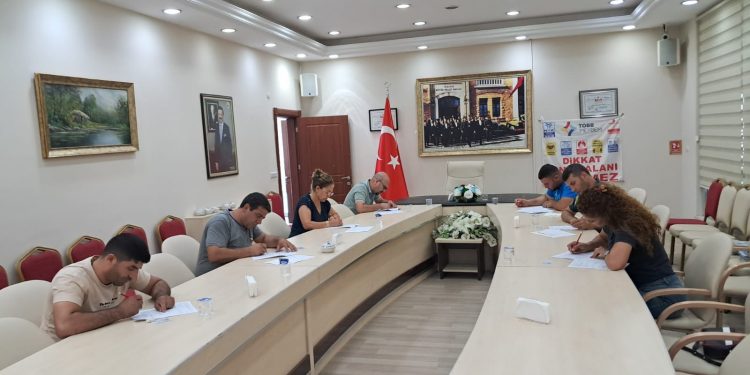 IĞDIR TİCARET VE SANAYİ ODASI (ITSO), TÜRKİYE ODALAR VE BORSALAR BİRLİĞİ(TOBB) VE TOBB MEYBEM A.Ş. İŞBİRLİĞİNDE GALERİCİLERE YÖNELİK MESLEKİ YETERLİLİK BELGESİ SINAVLARI YAPILDI